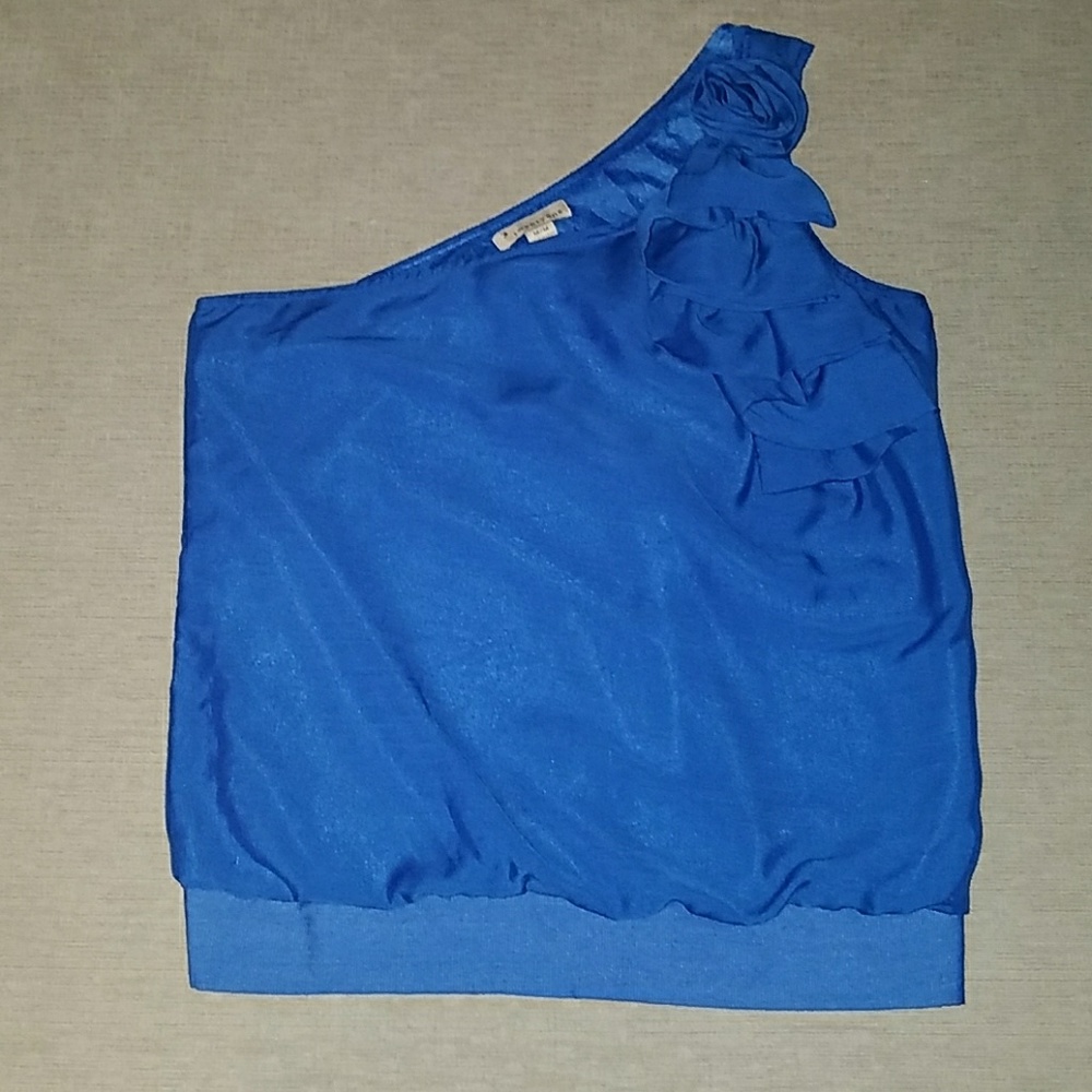 One Shoulder Top